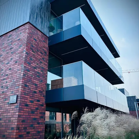 White Glove Deluxe Baltycka - Port Warminski